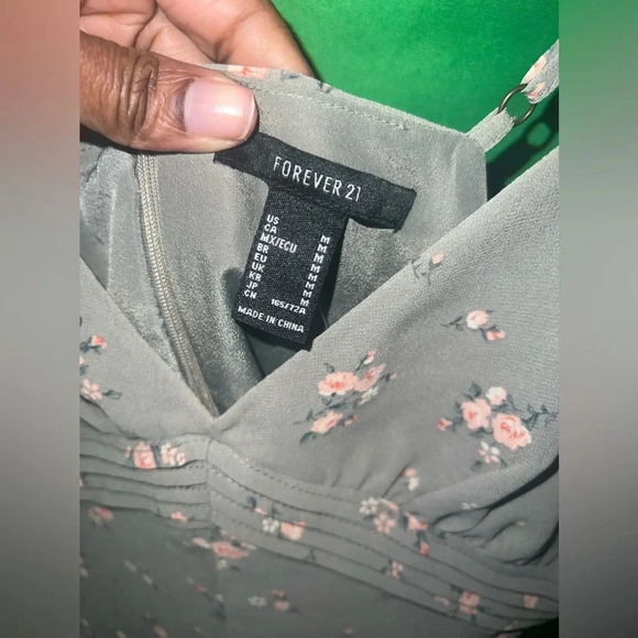 Forever 21 Dress size Medium - Picture 3 of 5